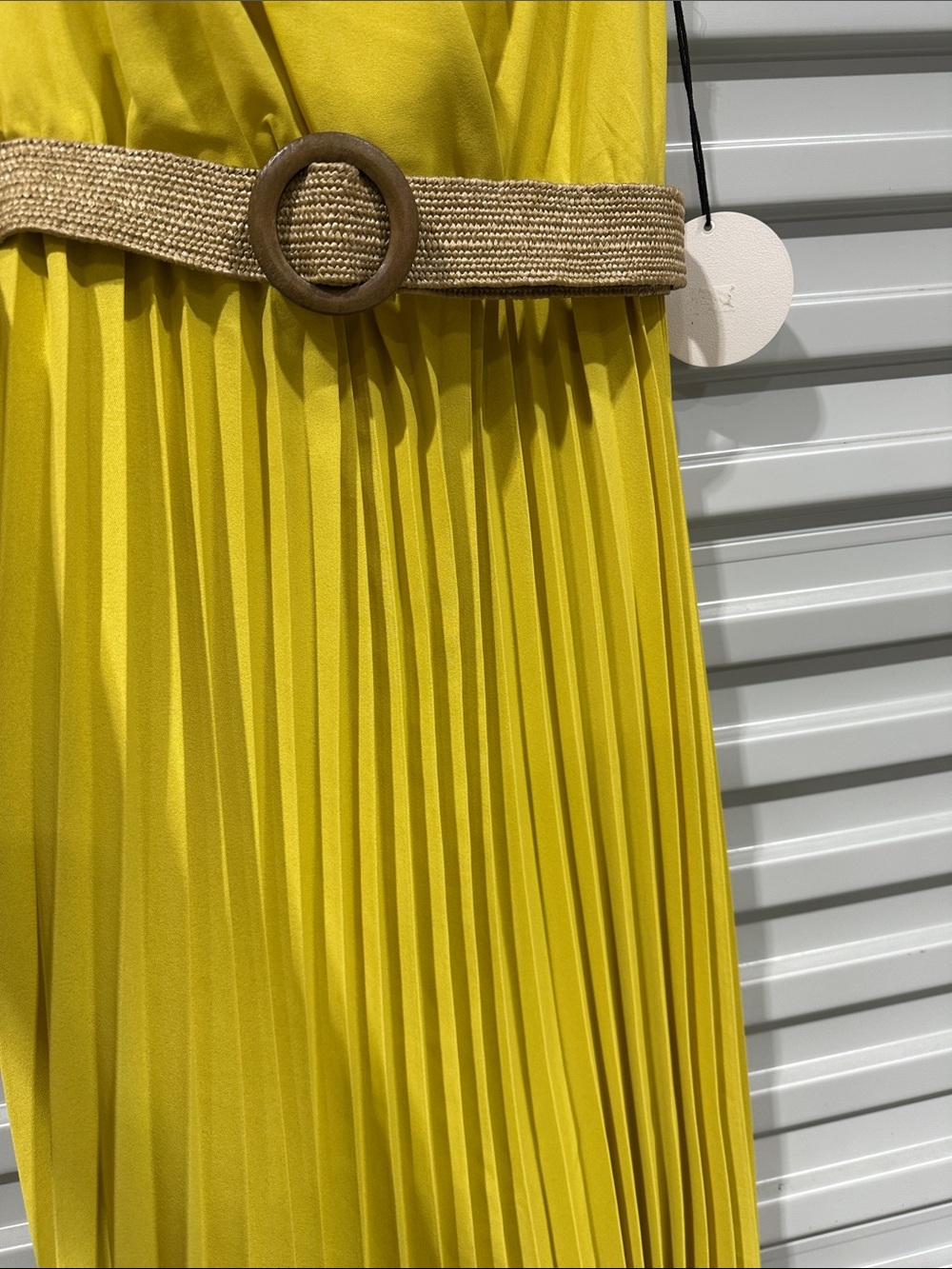 Sleeveless Yellow Pleated Maxi Dress with Belt - Picture 6 of 10